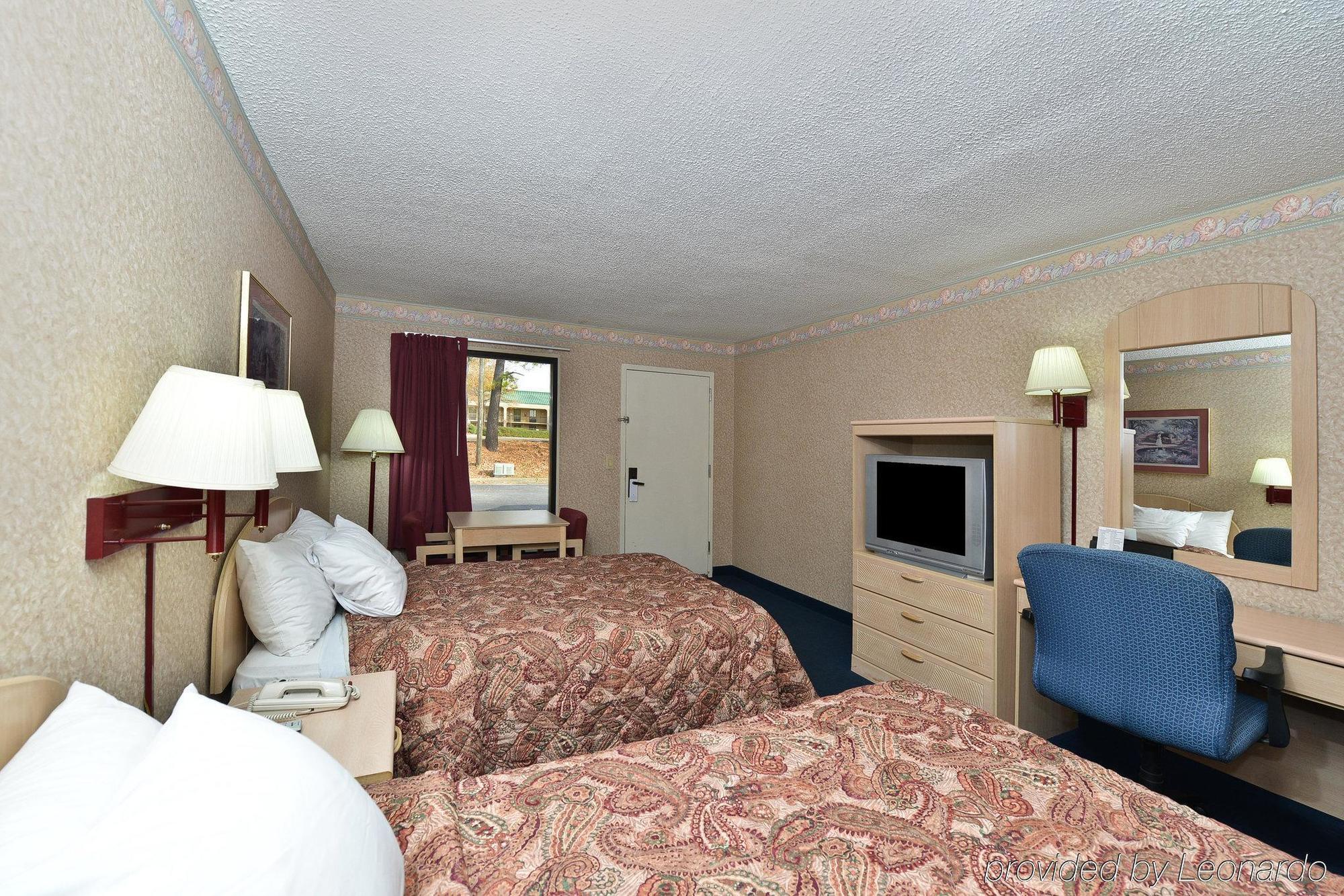 Towneplace Suites By Marriott Greensboro Coliseum Area Room photo